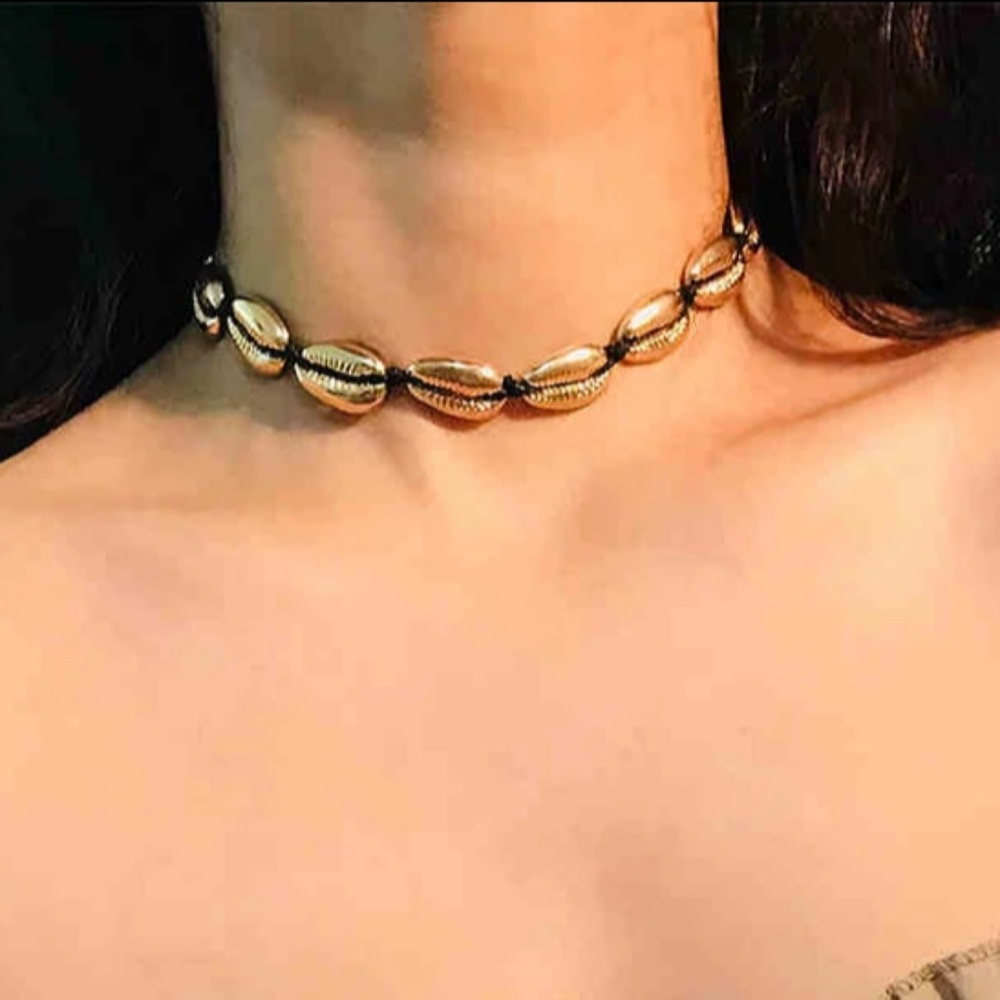 Gold Cowrie choker